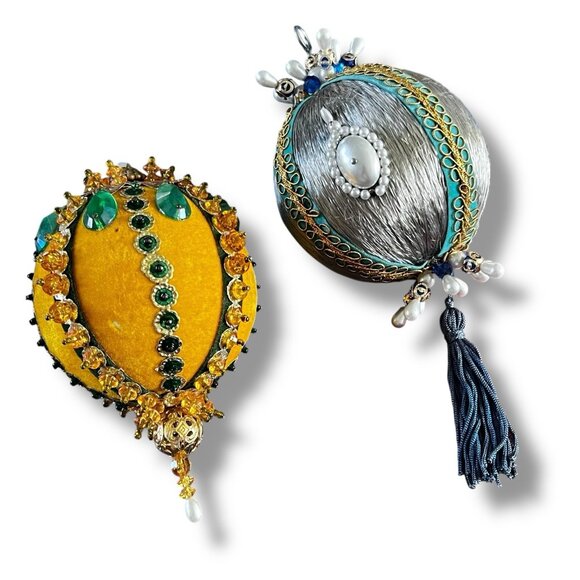 TWO Vintage Sequin Bead Push Pin Christmas Ornaments Hand Made Tassel 70s/80s - Picture 1 of 13